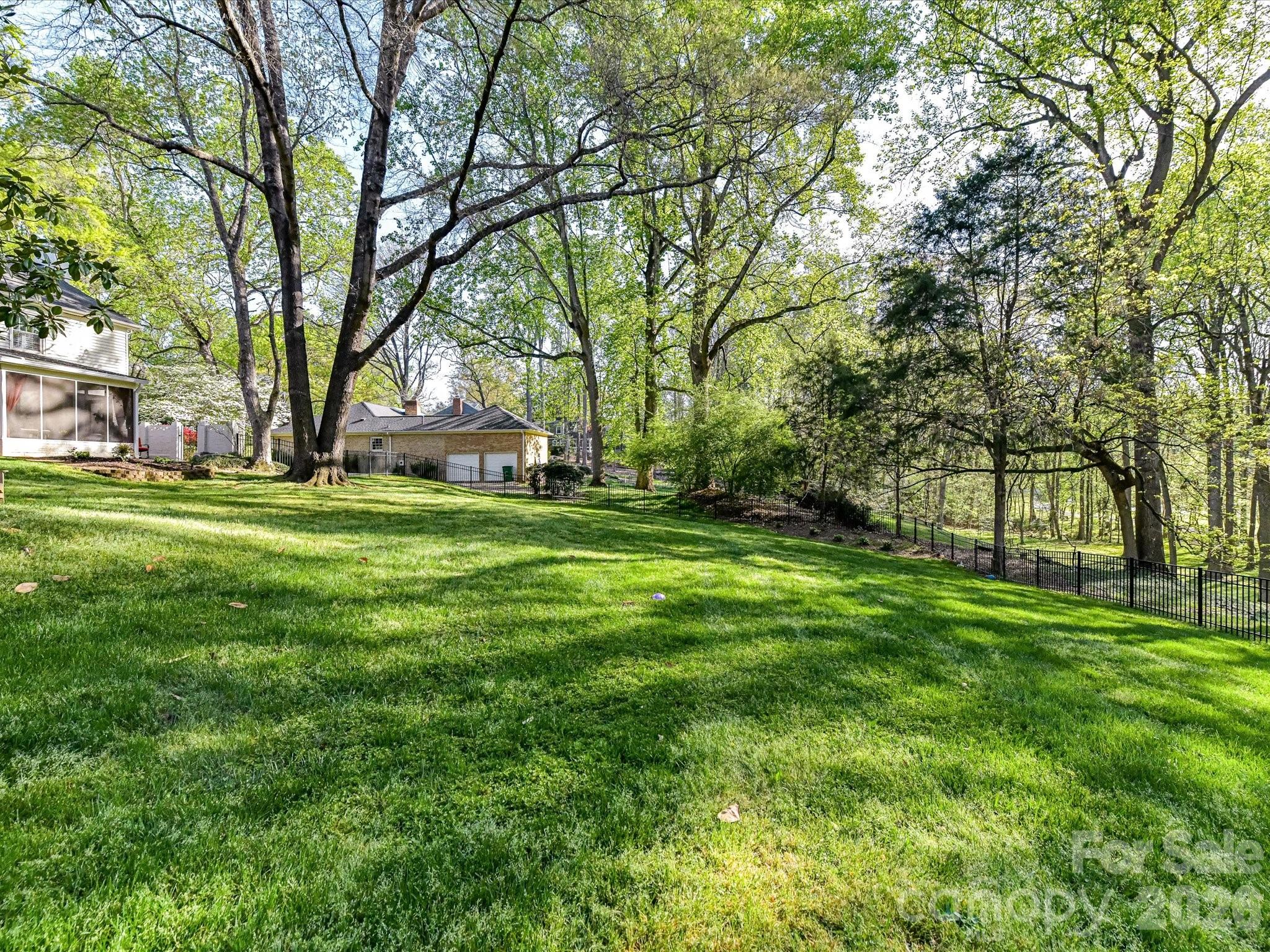Beverly Woods East - Residential