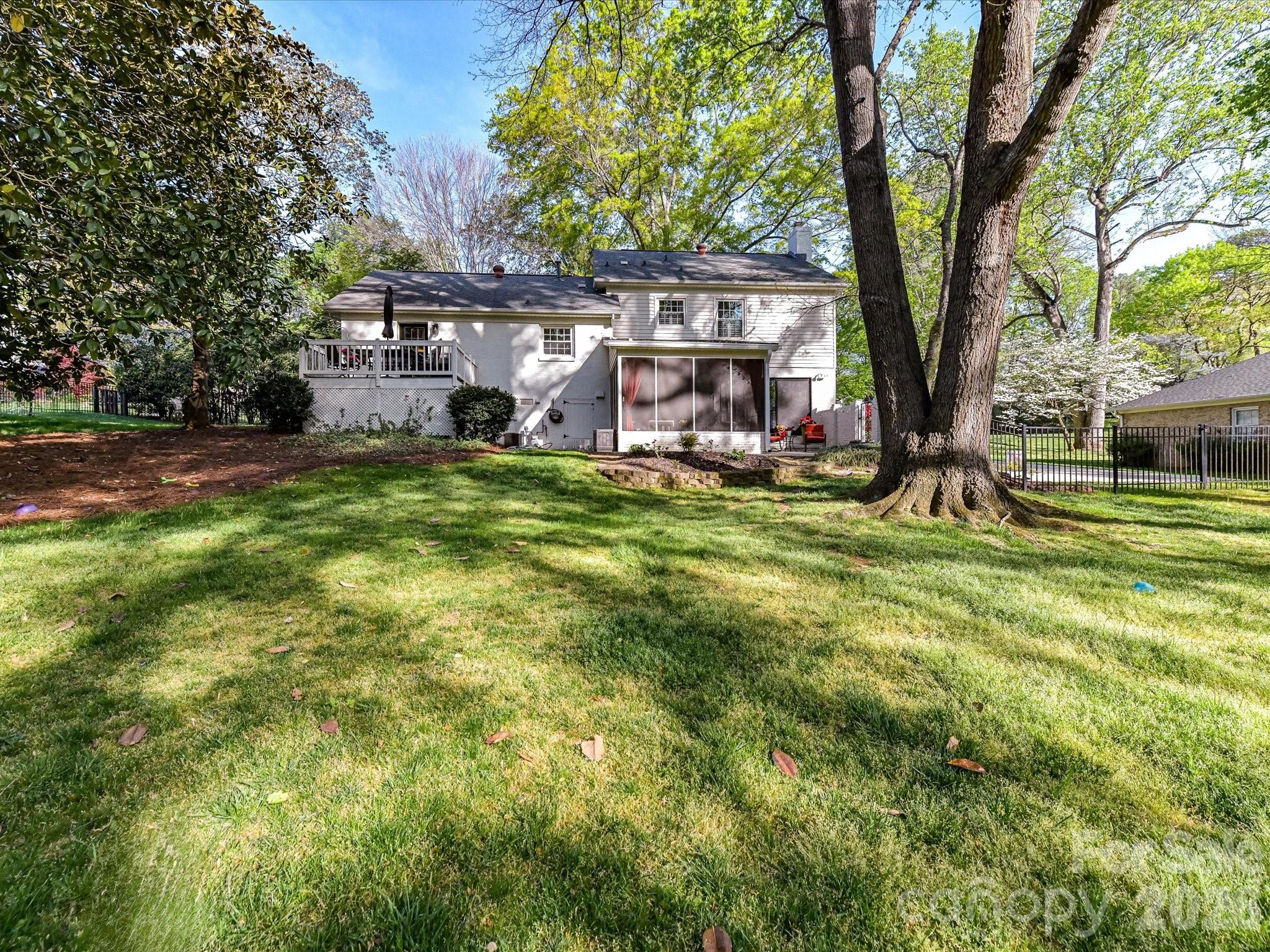Beverly Woods East - Residential