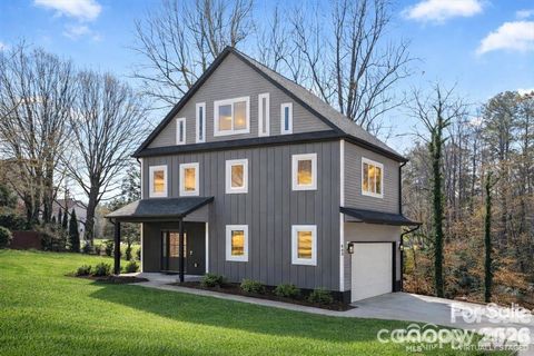 Photo of 543 30th Avenue NW, Hickory, NC 28601 (MLS # 4387868)