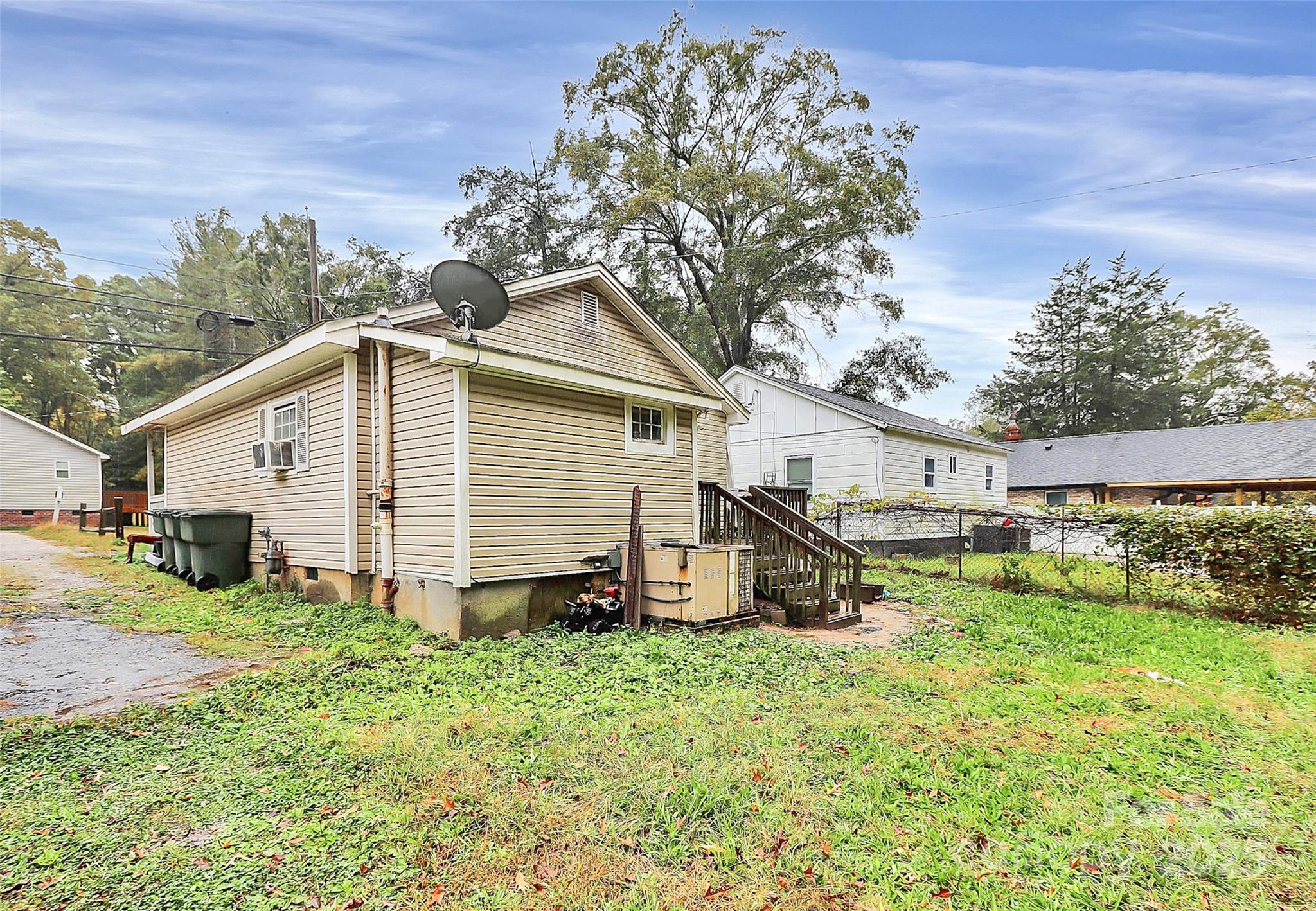 1104 W Davidson Avenue