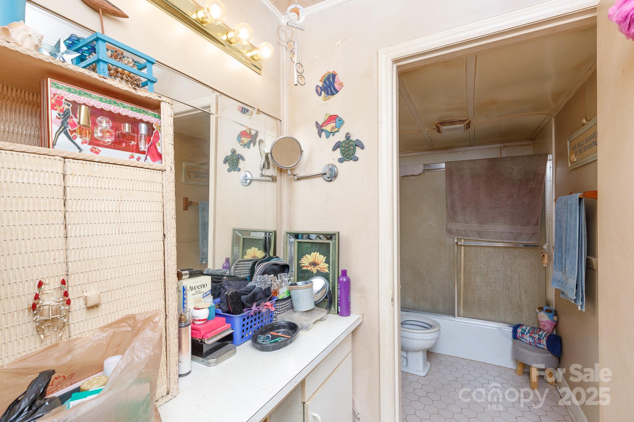 1041 Park Avenue Extension