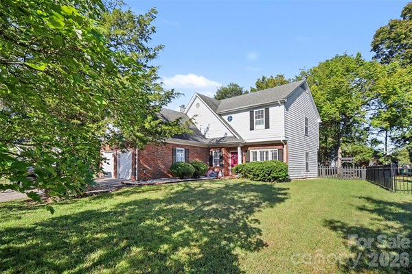 11410 HUNTERS LANDING DR, CHARLOTTE, NC 28273 - Image c7dab31f80796cbe4e0ca3085f1b8372/1404650097