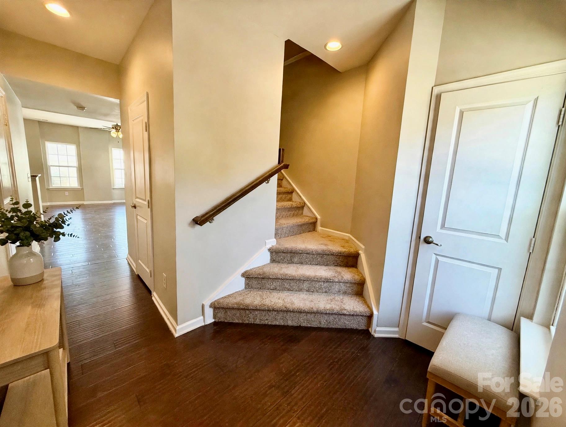 2524 Silverthorn Drive