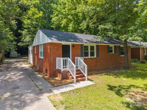 1709 Masonic Drive Charlotte NC 28205