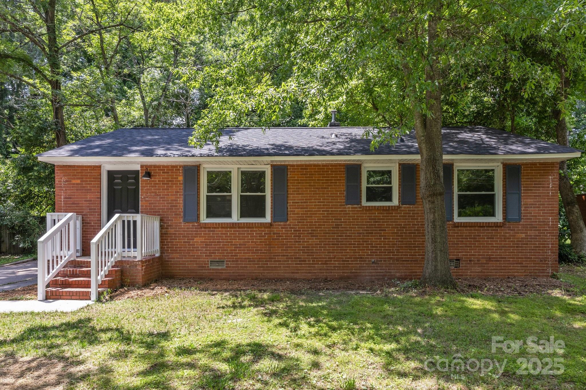 1709 Masonic Drive