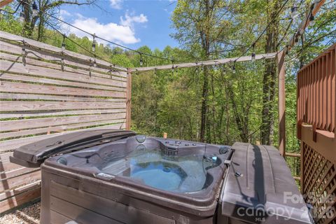 860 Creekside Drive Maggie Valley NC 28751