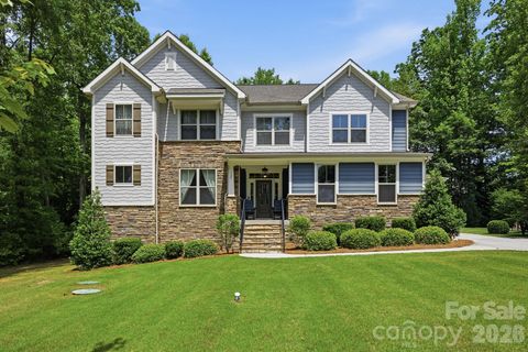 Photo of 125 Sweet Grass Lane, Mooresville, NC 28115 (MLS # 4381400)