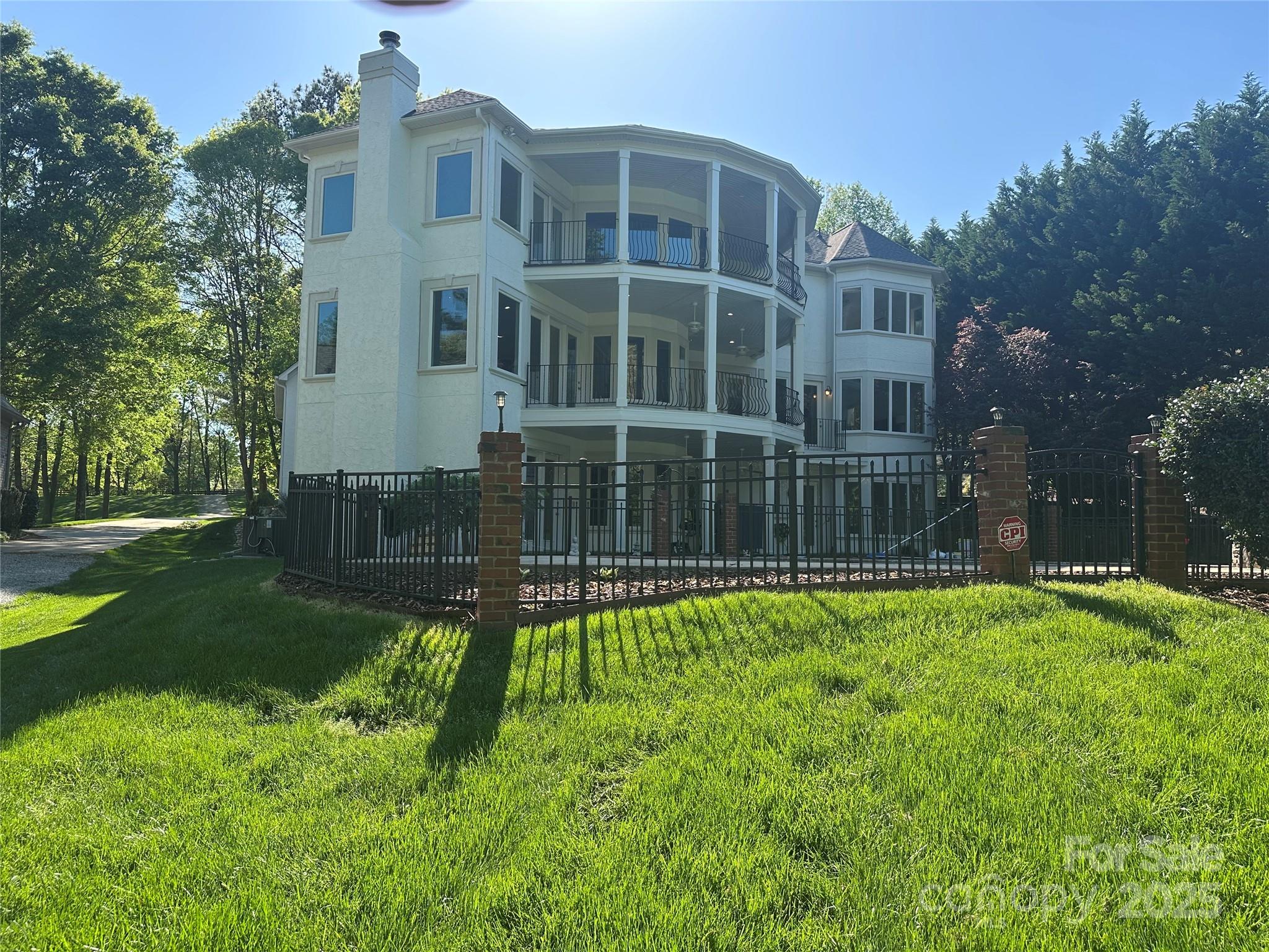 Mountain Point - Residential