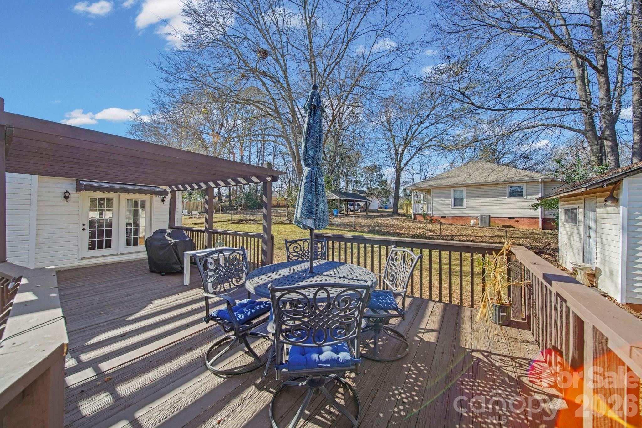 Riverside Drive - Residential