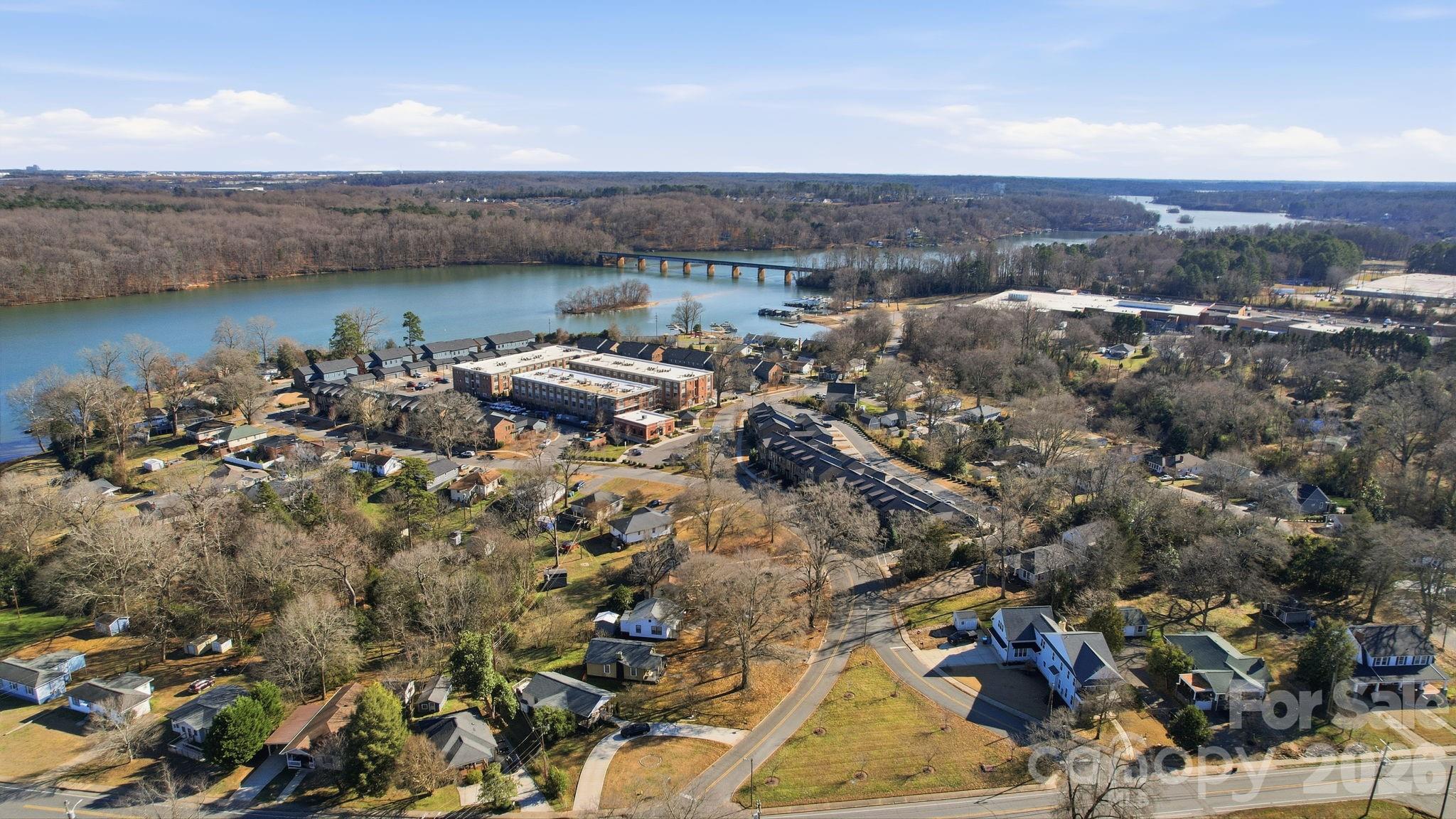 Riverside Drive - Residential