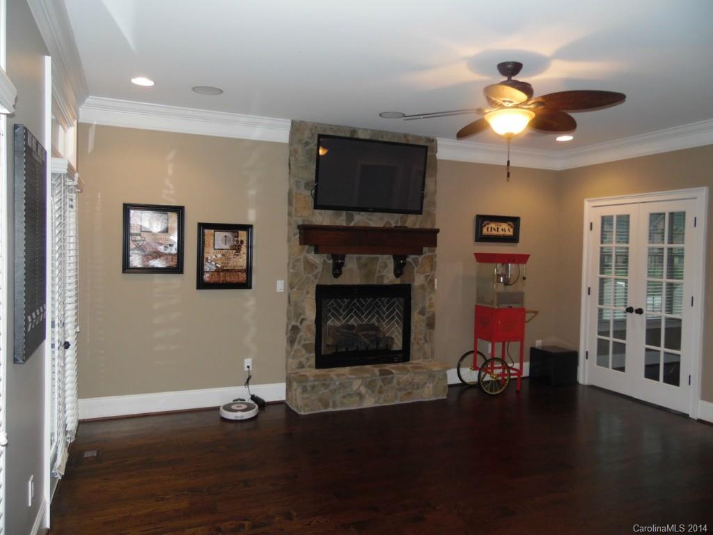 Water Edge - Residential