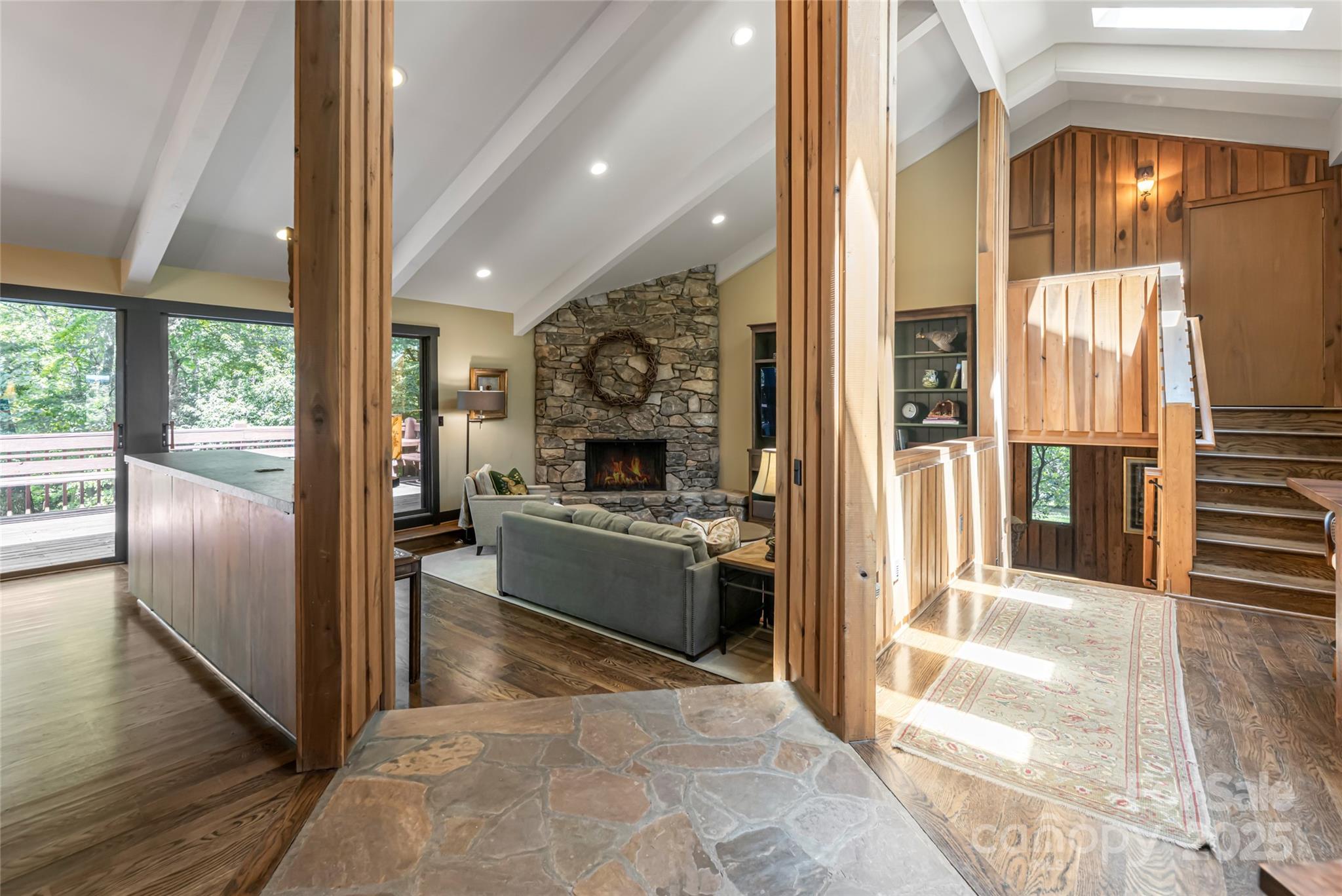 33 Deerhaven Lane