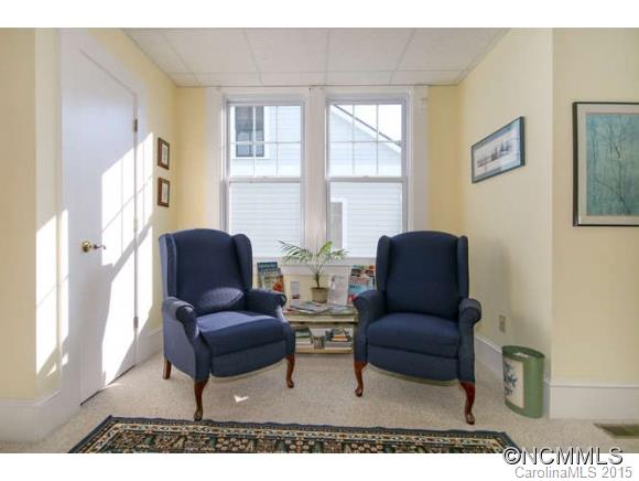 Downtown District - Commercial Sale