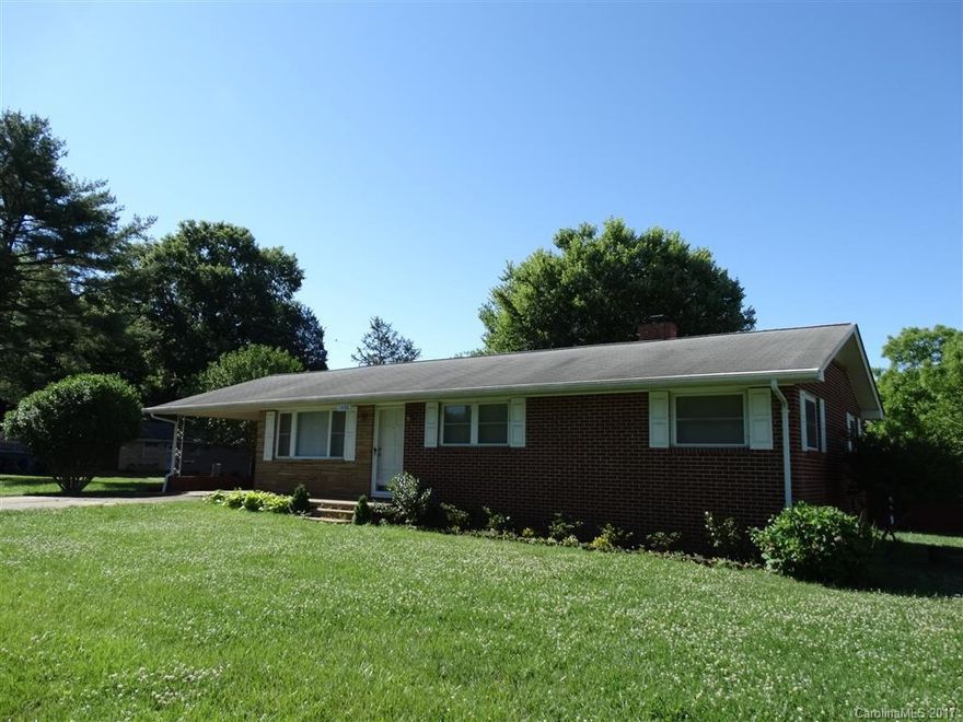 St Stephens area brick ranch one owner located on corner lot.  Living room, eat-in kitchen, laundry room, 3 bedrooms – property has been very well maintained. True pride of ownership is evident with this home. Single carport with great storage room/double driveway for ample parking.  Small pebble stone has been applied to front stoop and carport parking.  Seller made numerous upgrades with vinyl soffit, gutter guards, windows – gas water heater 2015.