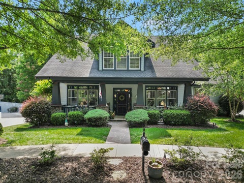 Photo of 1075 Gardenia Street, Fort Mill, SC 29708 (MLS # 4387594)