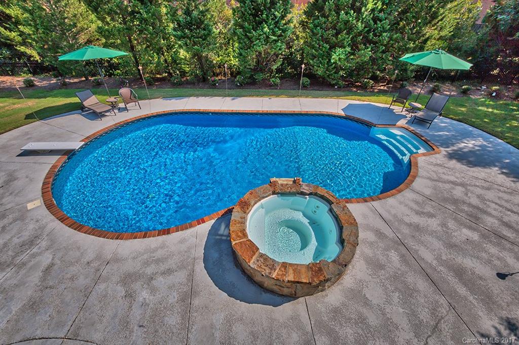 Beacon Knoll - Residential