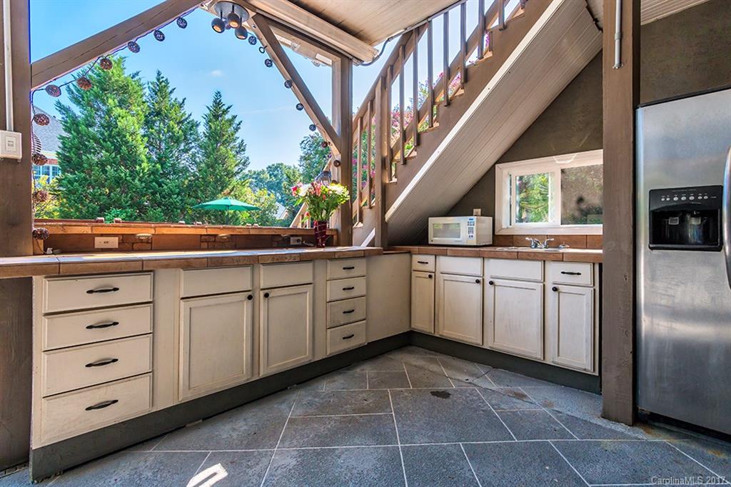 Beacon Knoll - Residential