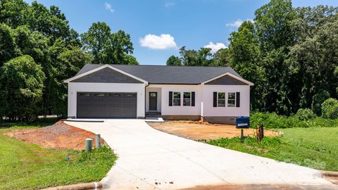 Photo of 3137 Riber Lane, Claremont, NC 28610 (MLS # 4281039)