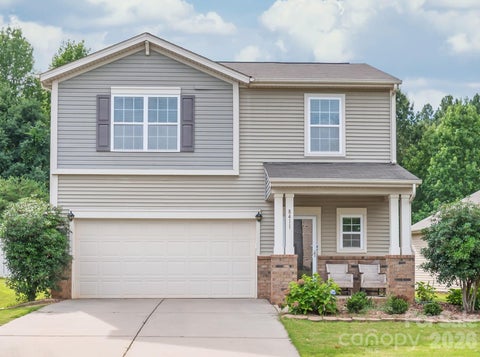 Photo of 8411 Romana Red Lane, Charlotte, NC 28213 (MLS # 4406606)