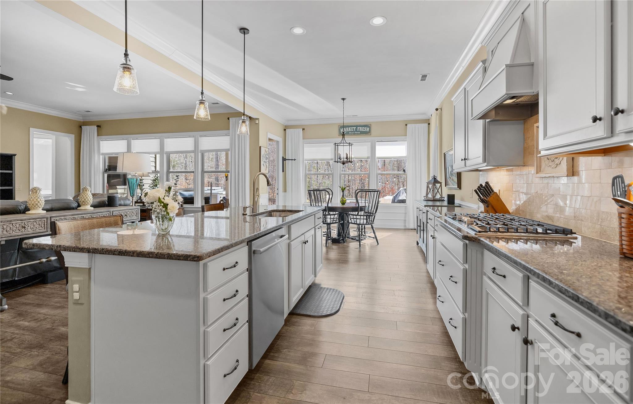 Queensbridge - Residential