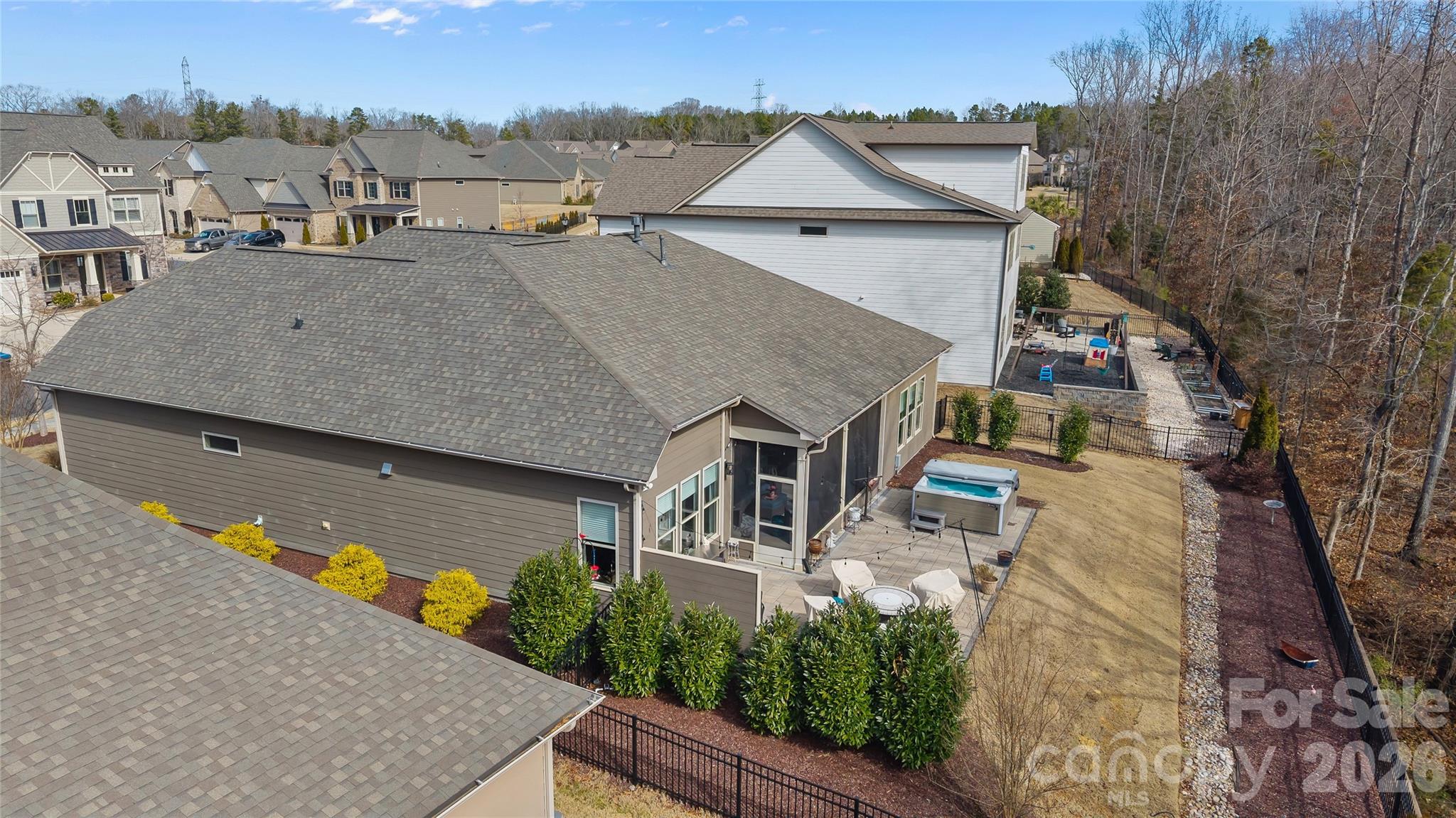 Queensbridge - Residential