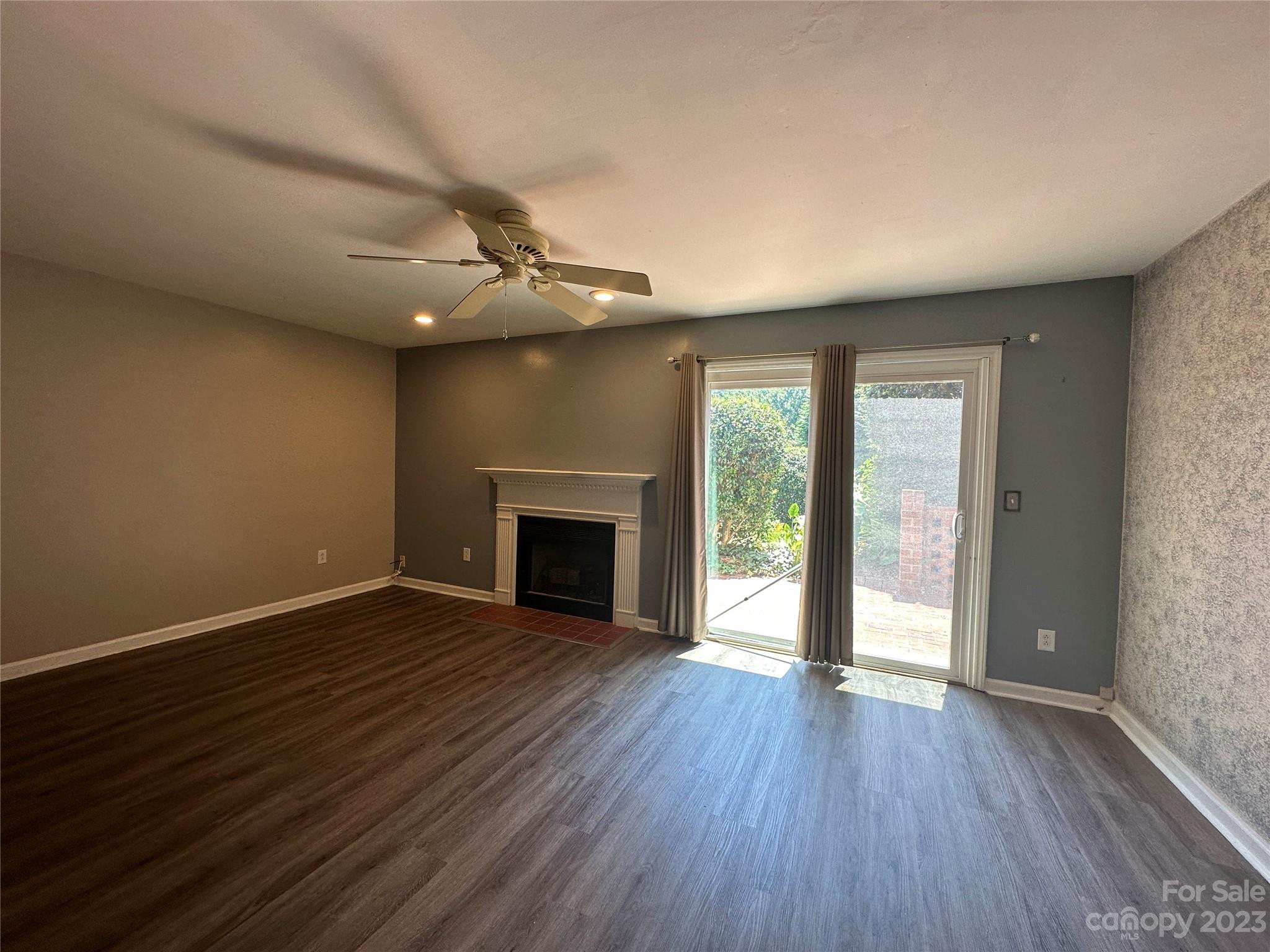 Colony Square - Residential
