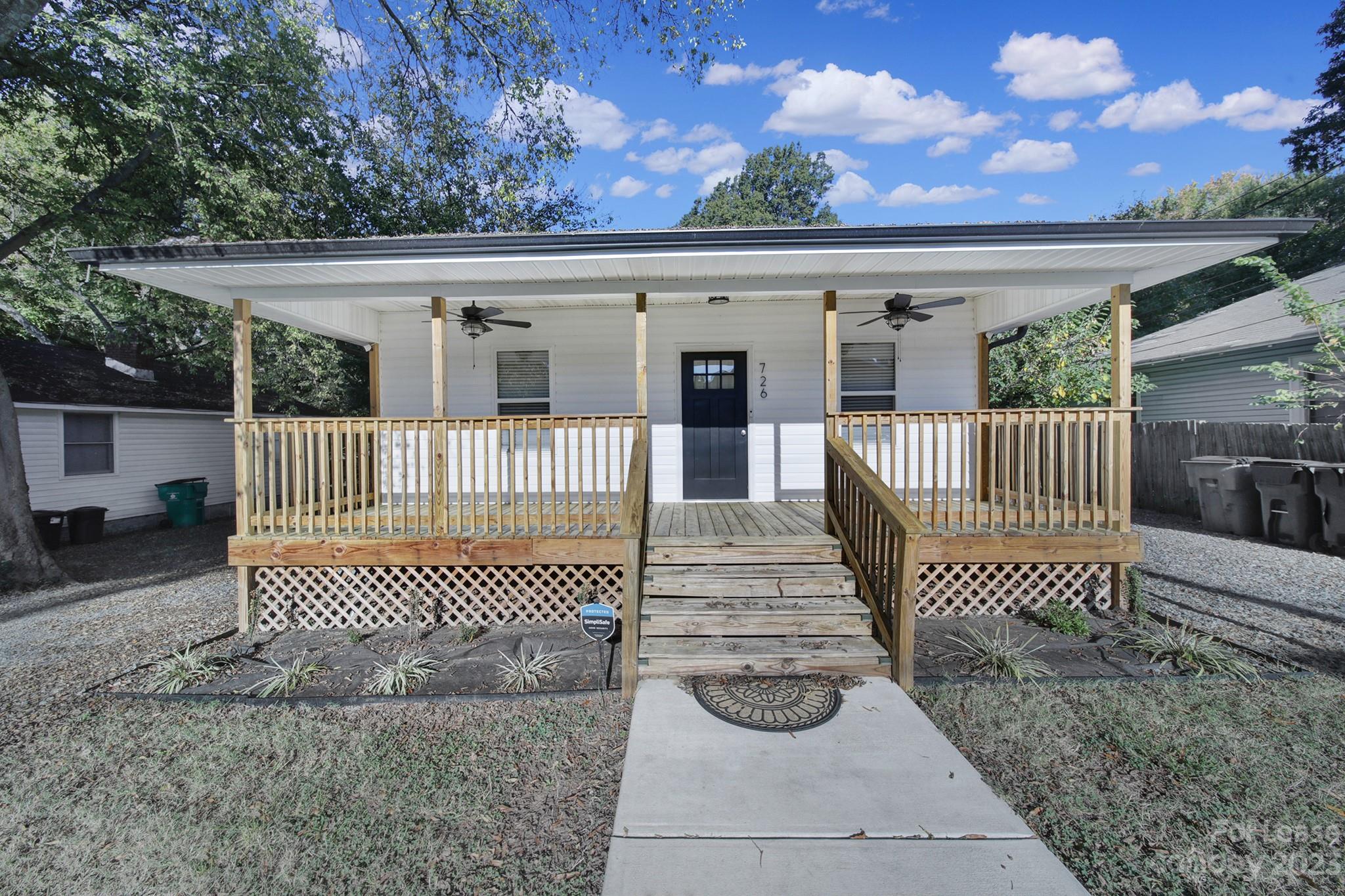 Photo 1 of 28 — 726 Marble Street, Charlotte, NC 28208