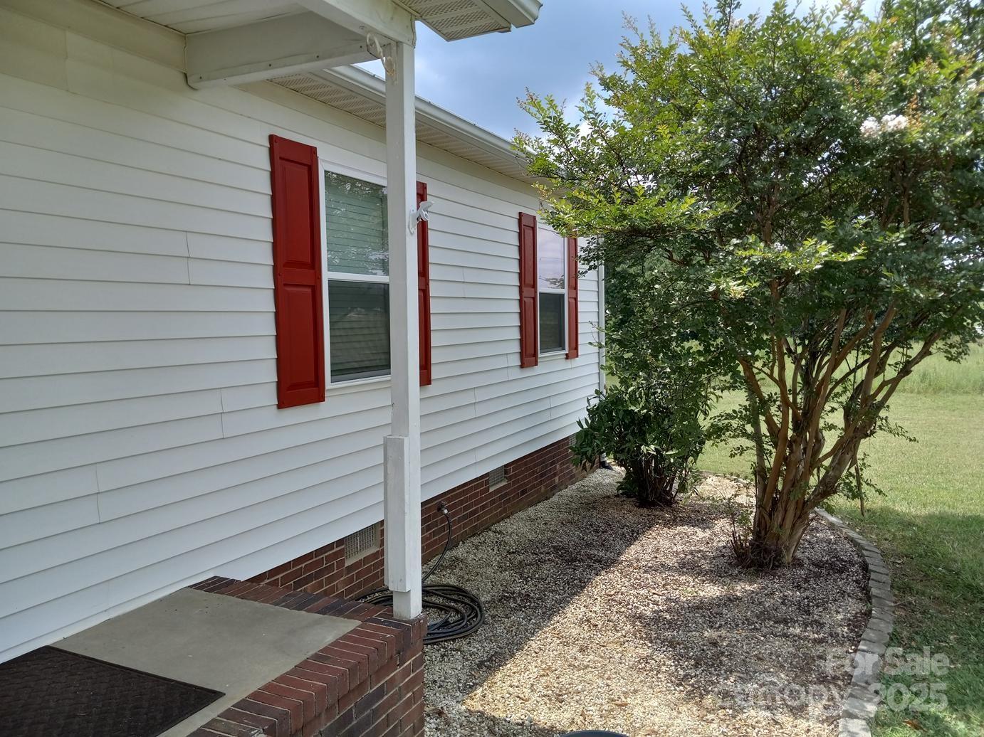 2125 London Road