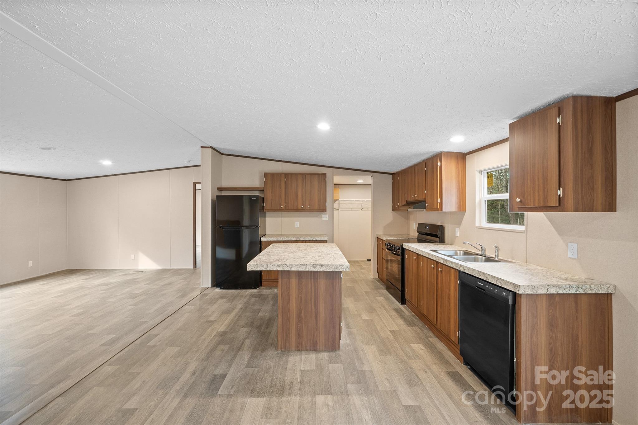 2490 Shadowbrook Drive