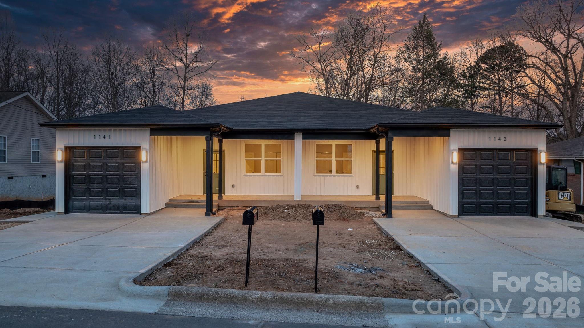 1141 & 1143 12th Street Drive SW