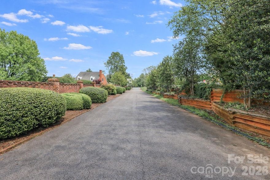 Hello to your dream home on this pretty lot! This beautifully cleared, flat lot is situated in a quaint and peaceful community featuring a shared gazebo and lush common areas. Offering the perfect balance of seclusion and accessibility, you are positioned just a stone's throw from major interstates, shopping, and dining. Choose your own builder and start living the life you’ve imagined in this perfectly positioned, quiet neighborhood.