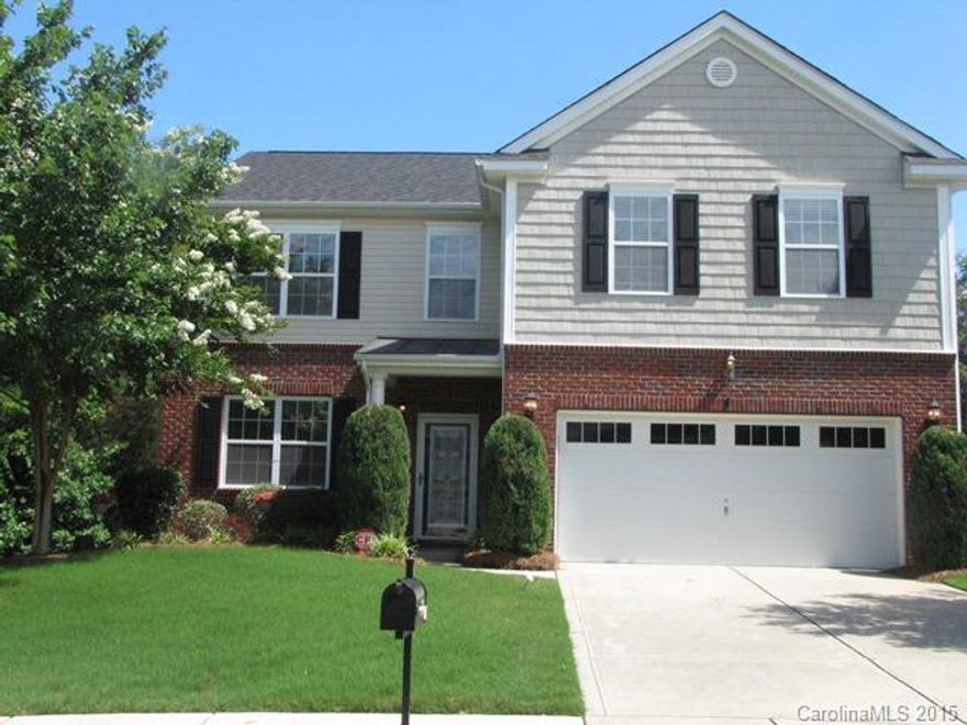 An outstanding 5BR/3.5BA home on quiet cul-de-sac street. Formal DR. Upgraded lg open KIT w/granite, bfst area, lg pantry, bfst bar, & SS apps. GR w/gas FP. Laminate floors throughout the home except for BRs & freshly painted. A huge MBR on the main & MBA has been completely upgraded w/custom shower & lg walk-in closet. Walk-in closets in all BRs. Spacious bonus room w/2 closets. Home sits on a cul-de-sac lot w/a fenced yard & an expanded patio. This house is perfect for entertaining.