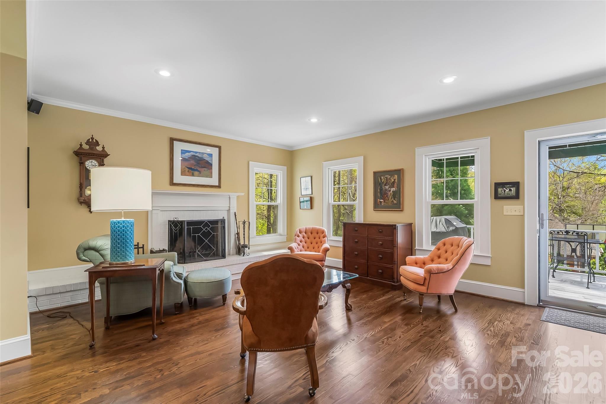 Riverside - Residential