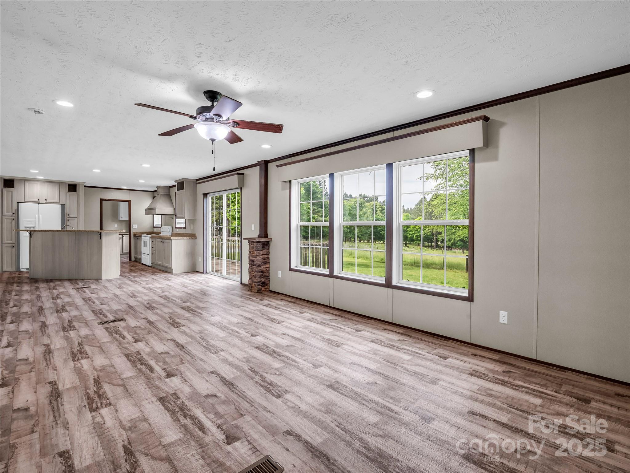 423 Dills Road