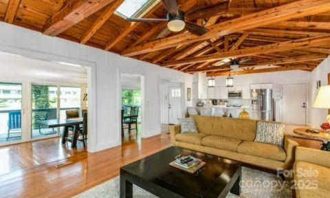 52 Lake Jordan Drive