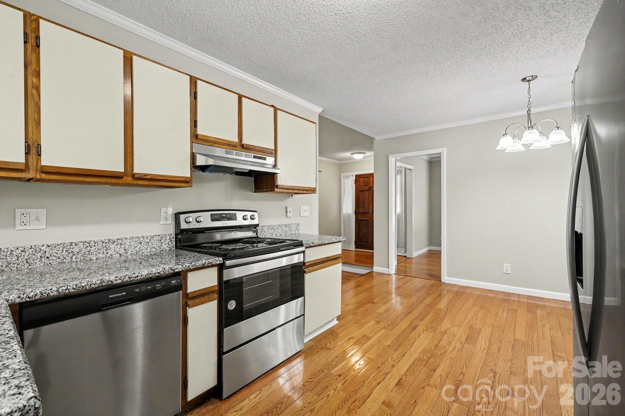 Jamestowne - Residential