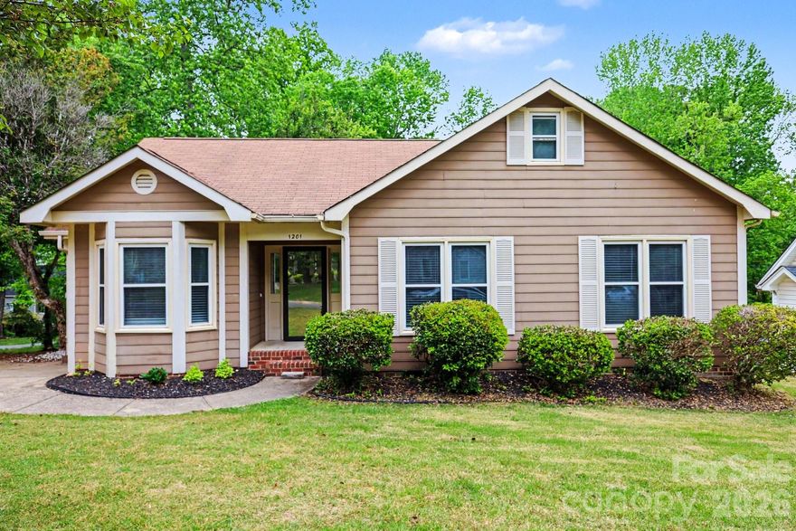 This move-in ready three-bedroom, two-bathroom home is perfectly situated in the desirable Jamestowne neighborhood of Charlotte, NC. The inviting interior immediately impresses with soaring tall ceilings in the living room, centered around a cozy fireplace that serves as the heart of the home.
The layout flows effortlessly into a functional kitchen designed for modern needs, featuring sleek granite countertops and stainless steel appliances. The primary suite offers a private retreat, highlighted by an expansive large walk-in closet providing ample storage space.
Nestled in a prime Charlotte location, this residence offers a seamless commute to the city and surrounding areas. You are just minutes away from major highways, as well as a variety of local shopping and dining destinations.
Schedule your private showing today!