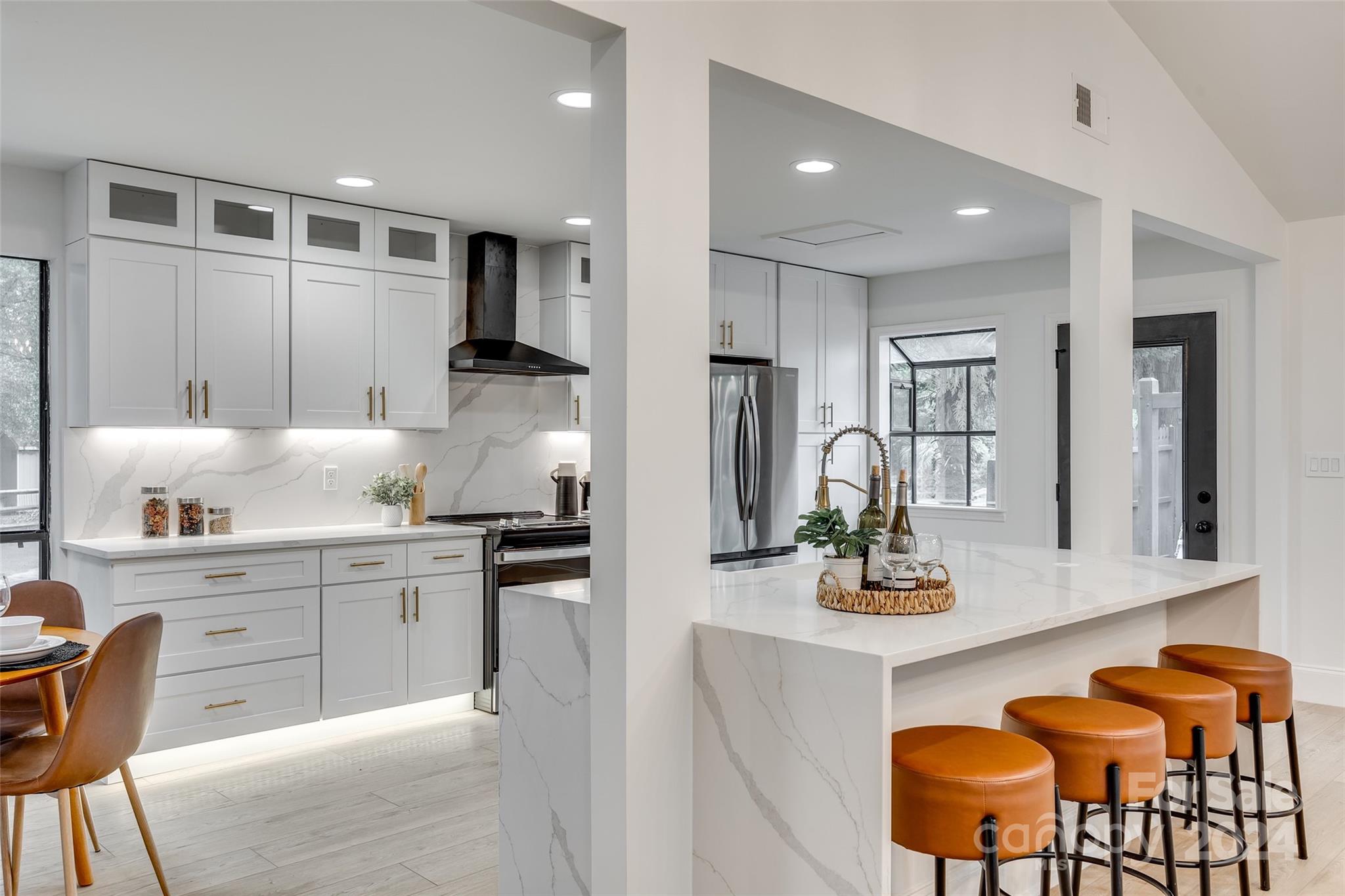 Tega Cay - Residential