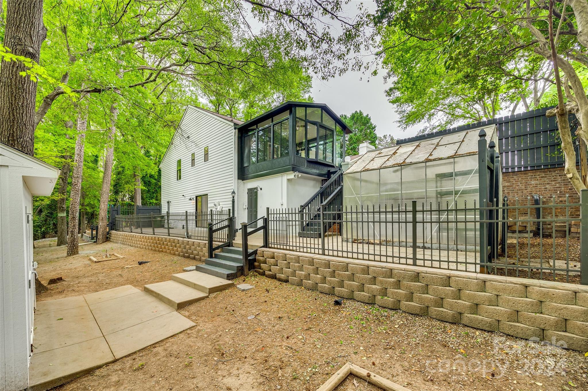 Tega Cay - Residential