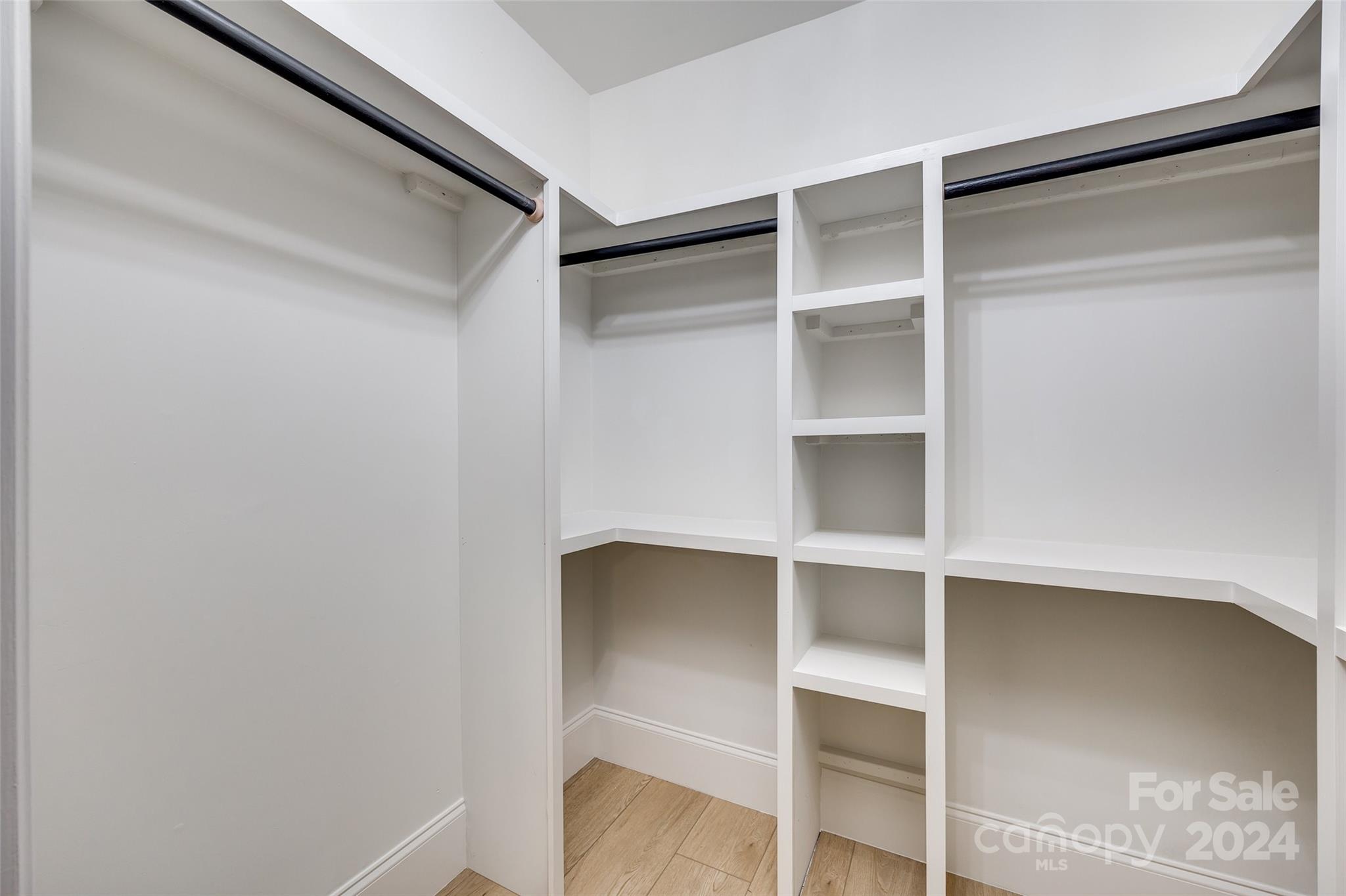 Tega Cay - Residential