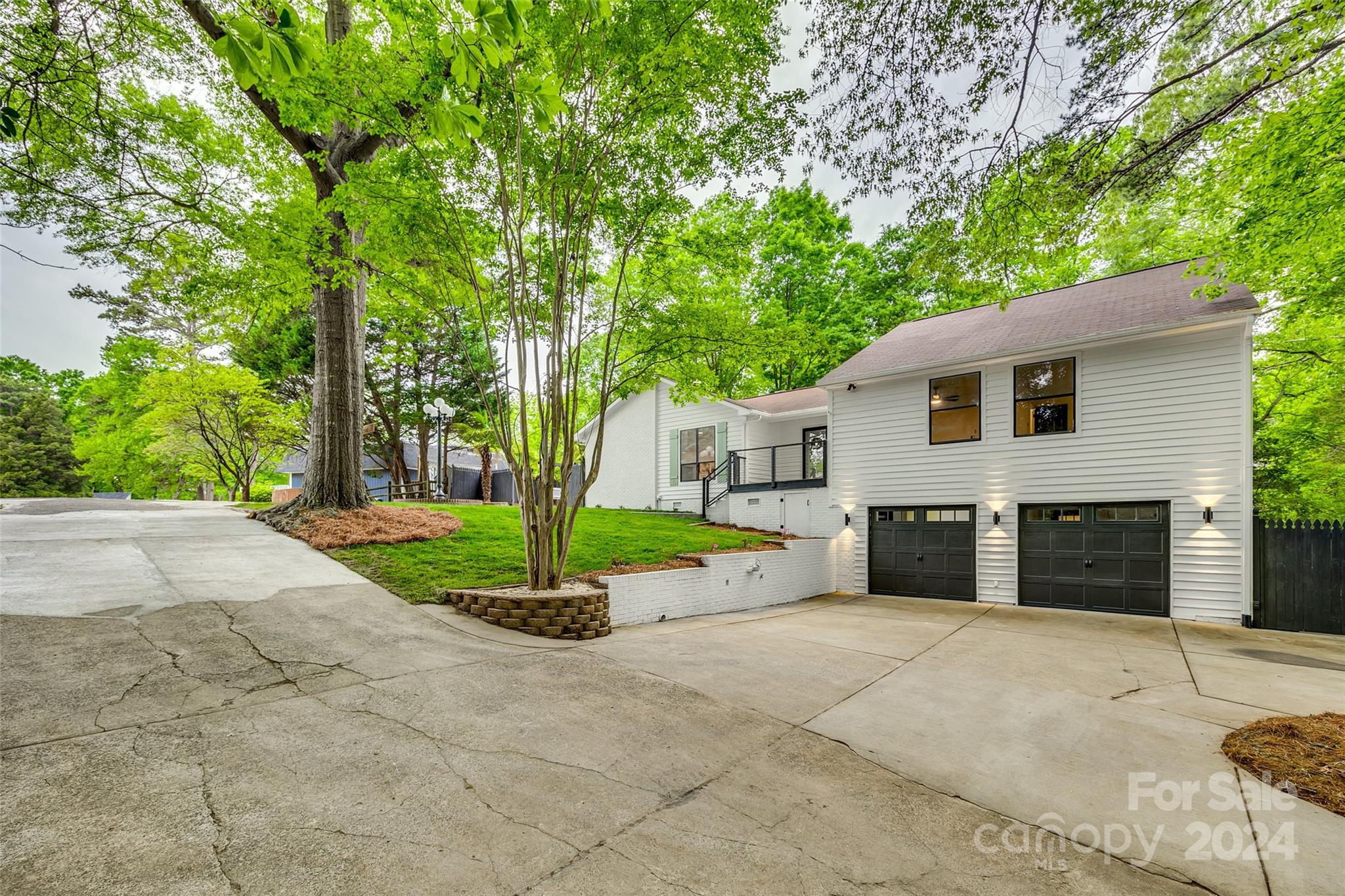 Tega Cay - Residential