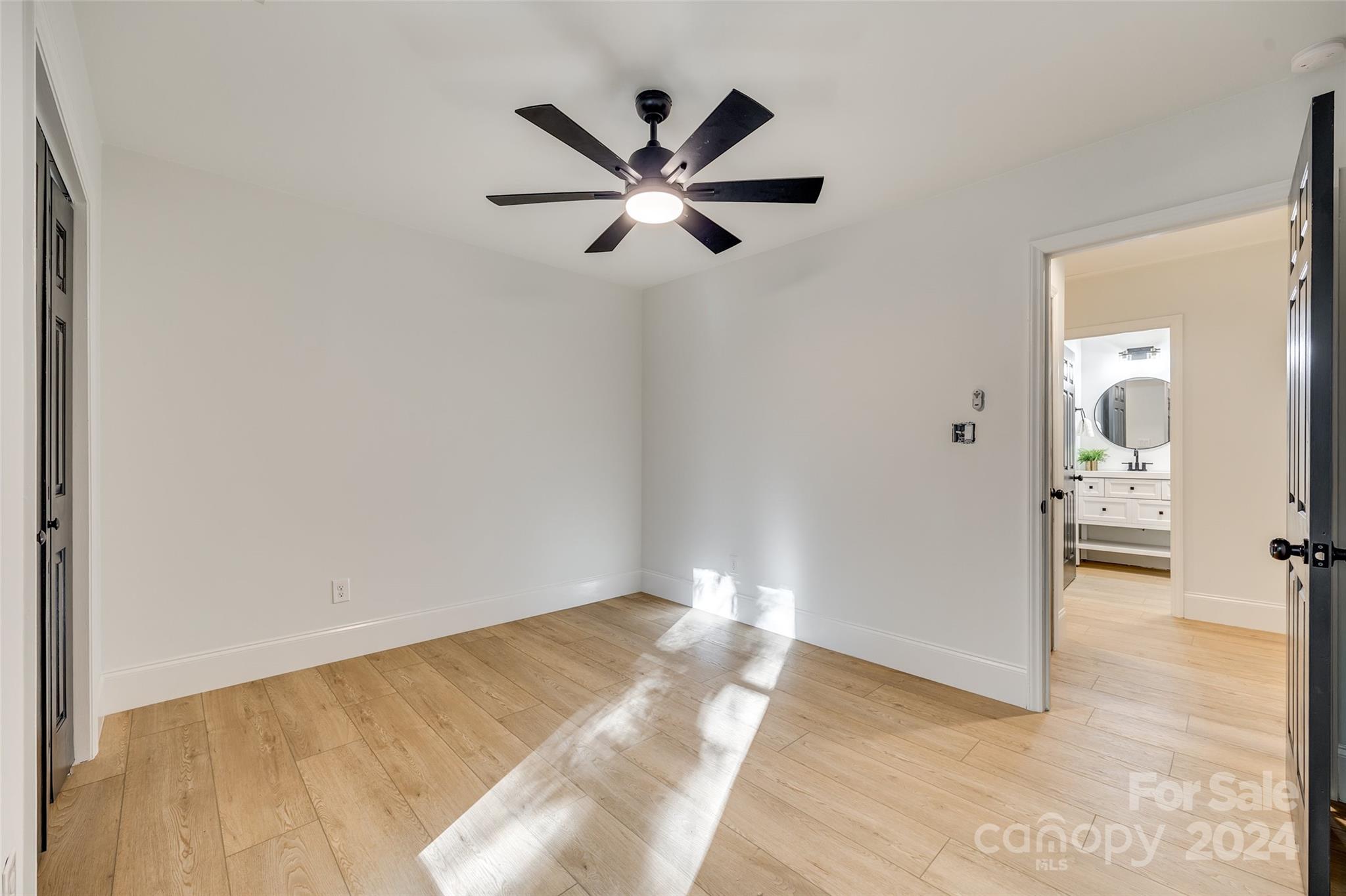 Tega Cay - Residential