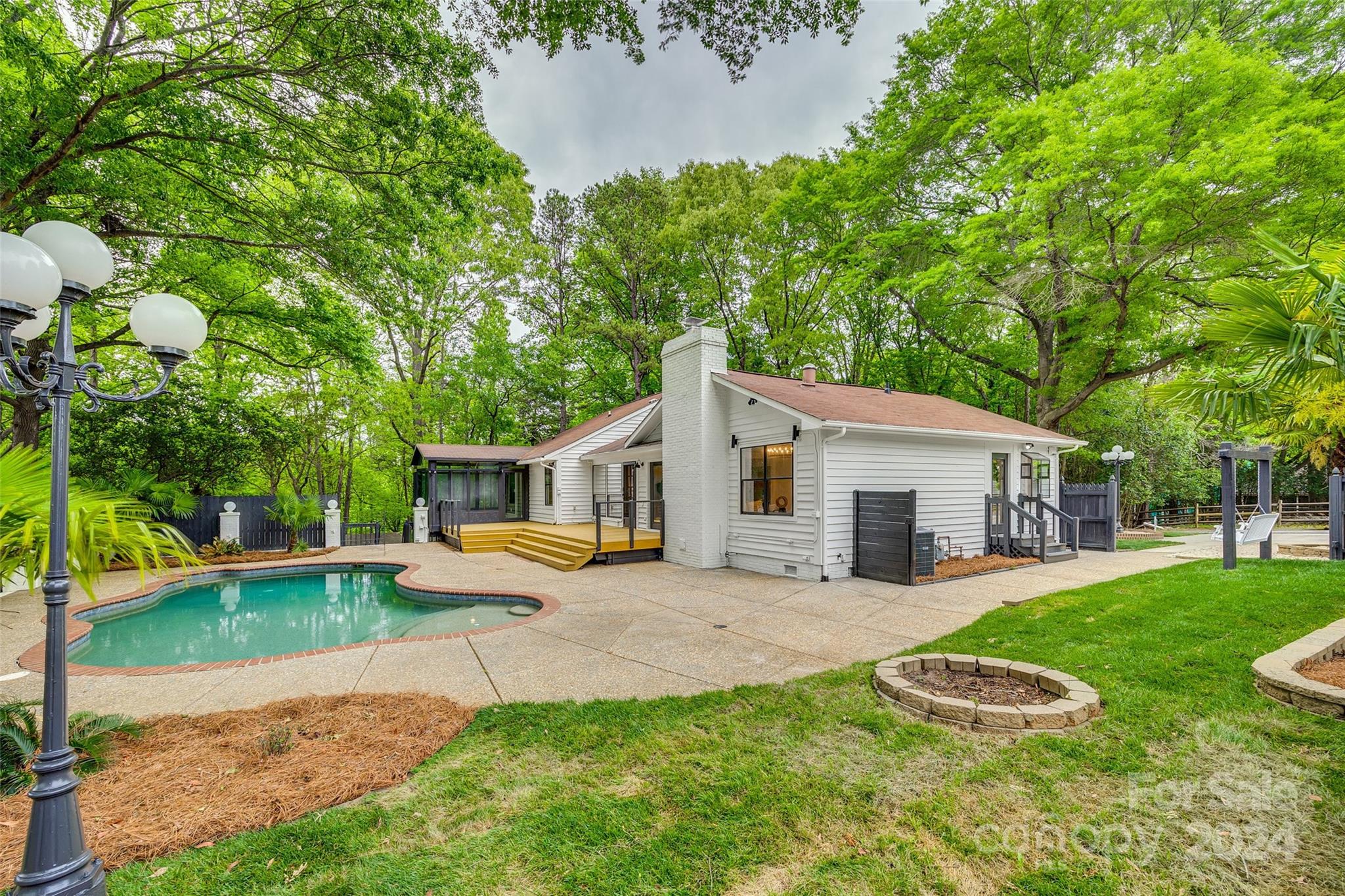 Tega Cay - Residential