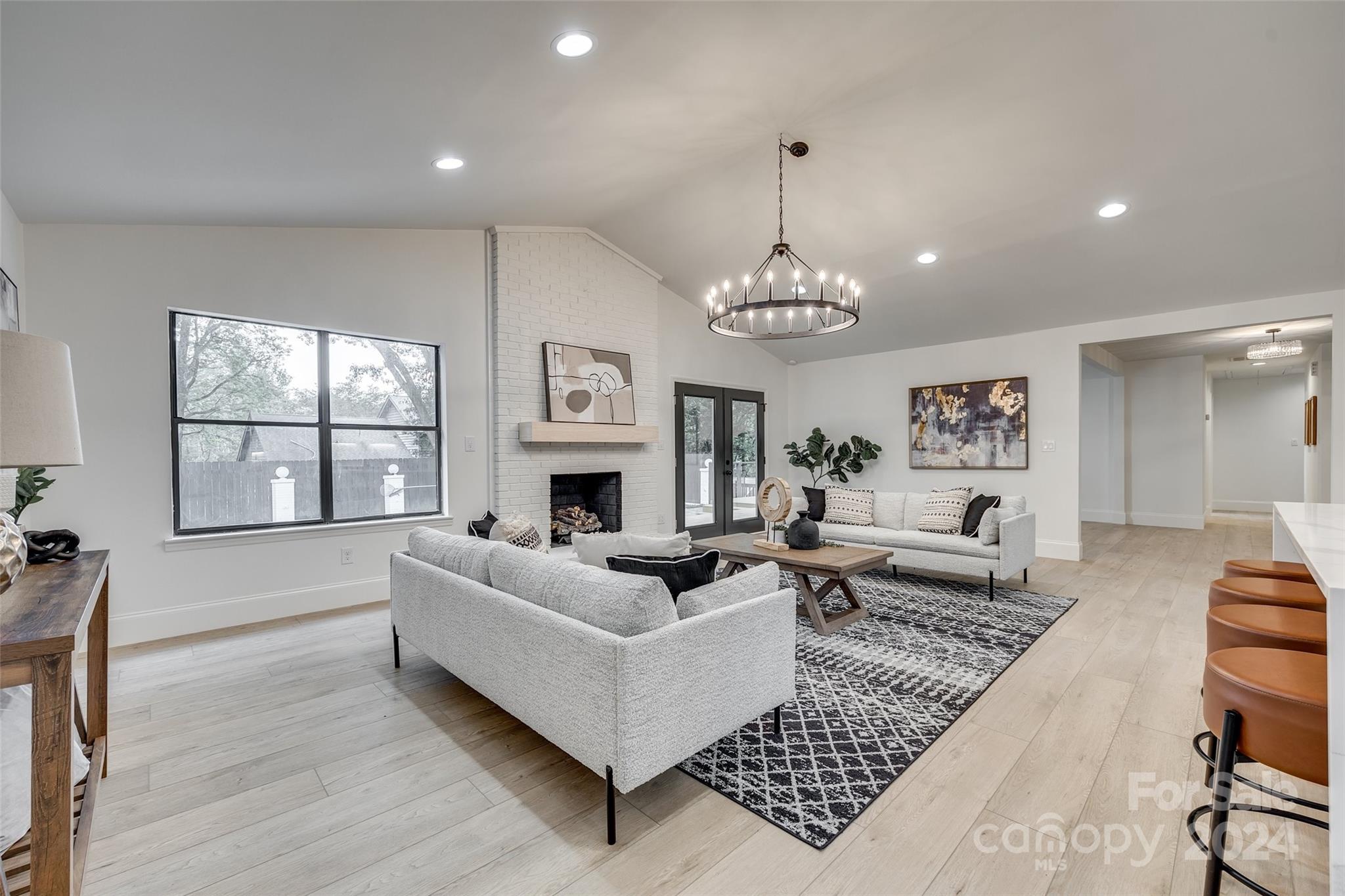 Tega Cay - Residential