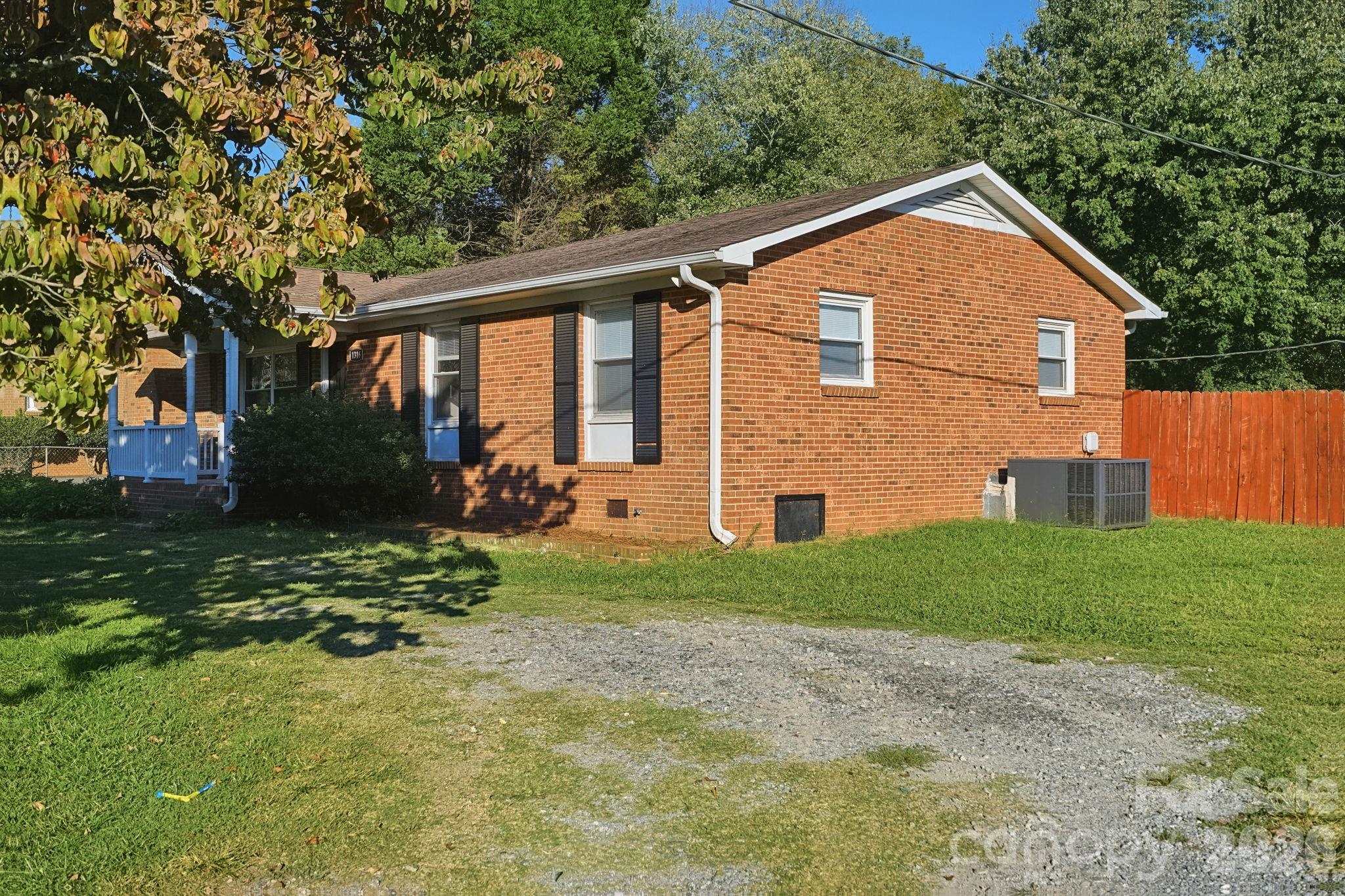 1316 Mayberry Road