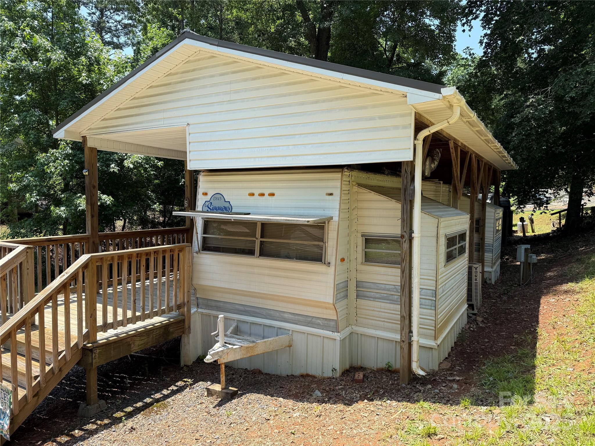 104 Deer Park Road D143