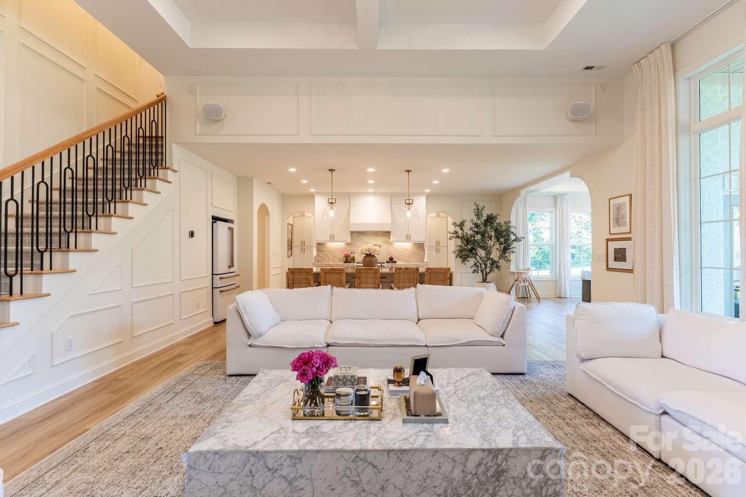 4413 Holly Circle NE