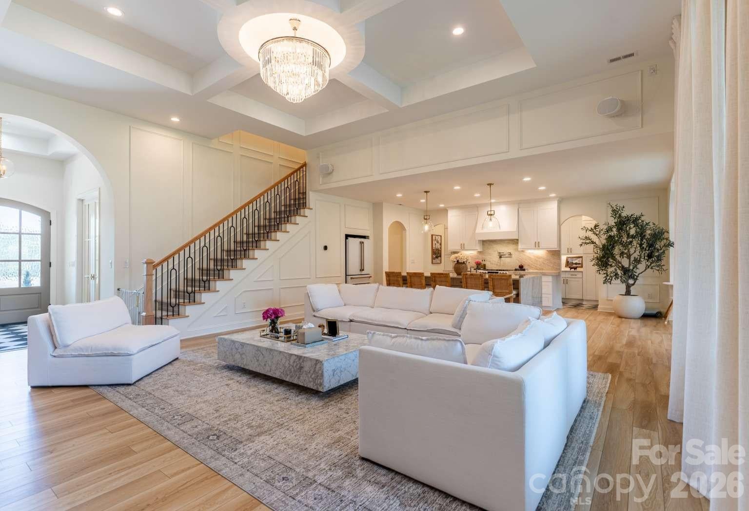 4413 Holly Circle NE