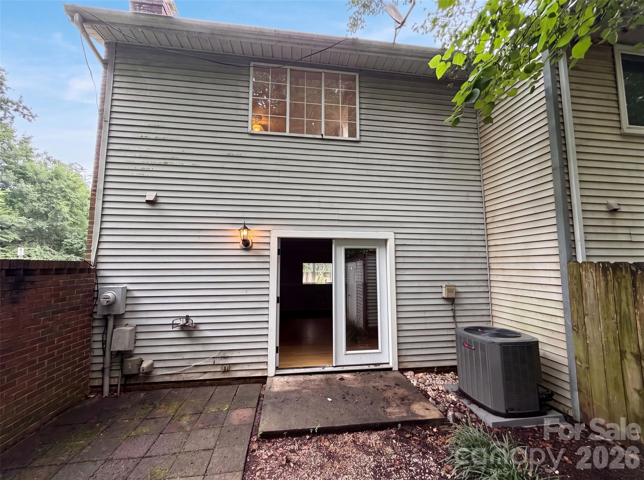1500 Waybridge Lane 0