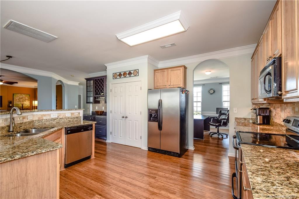 Curtis Pond - Residential